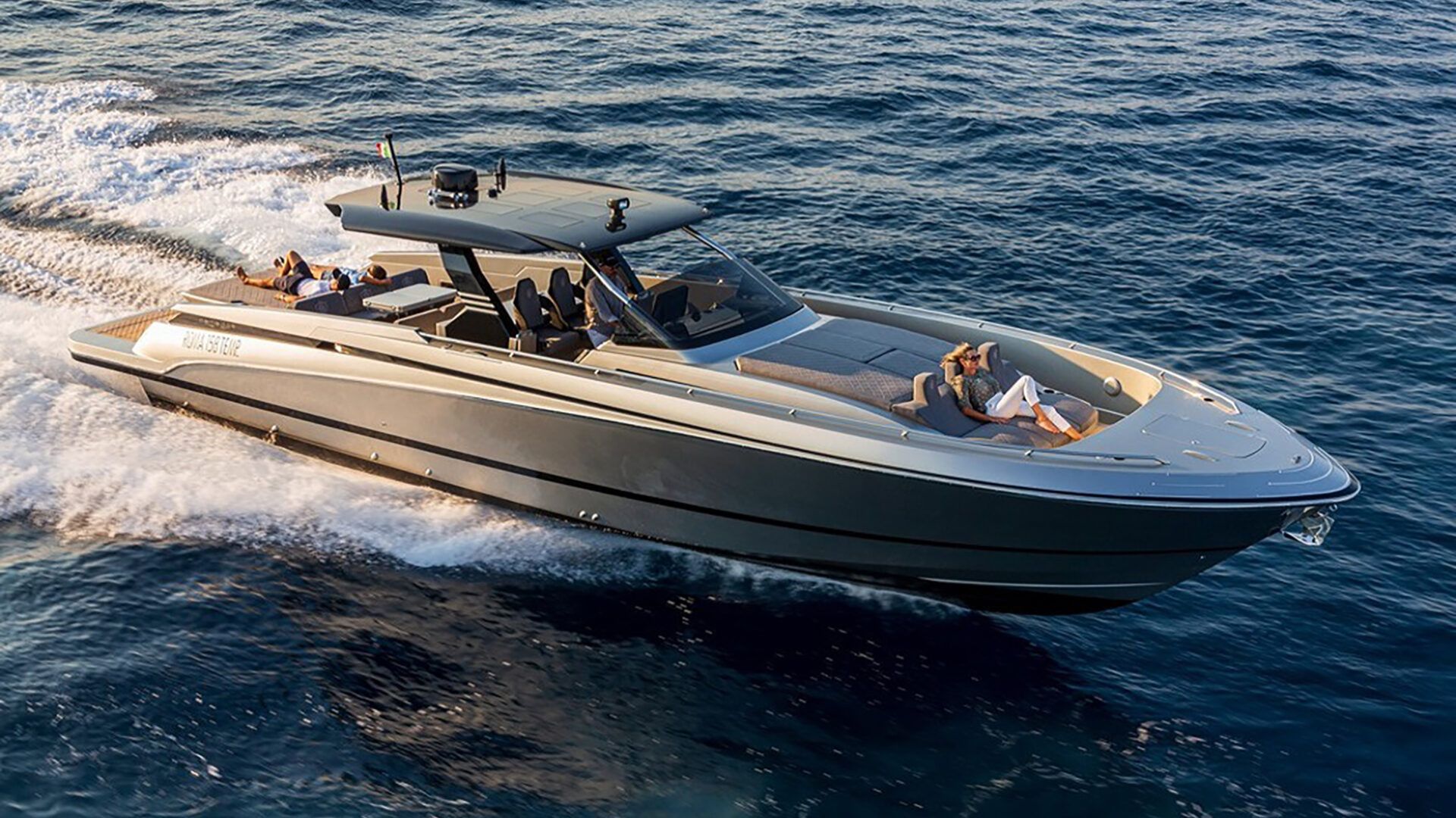 2021 Canados GLADIATOR 493 GRAND