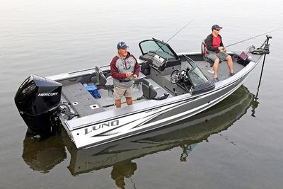 Lund 2075 Pro-v Boat