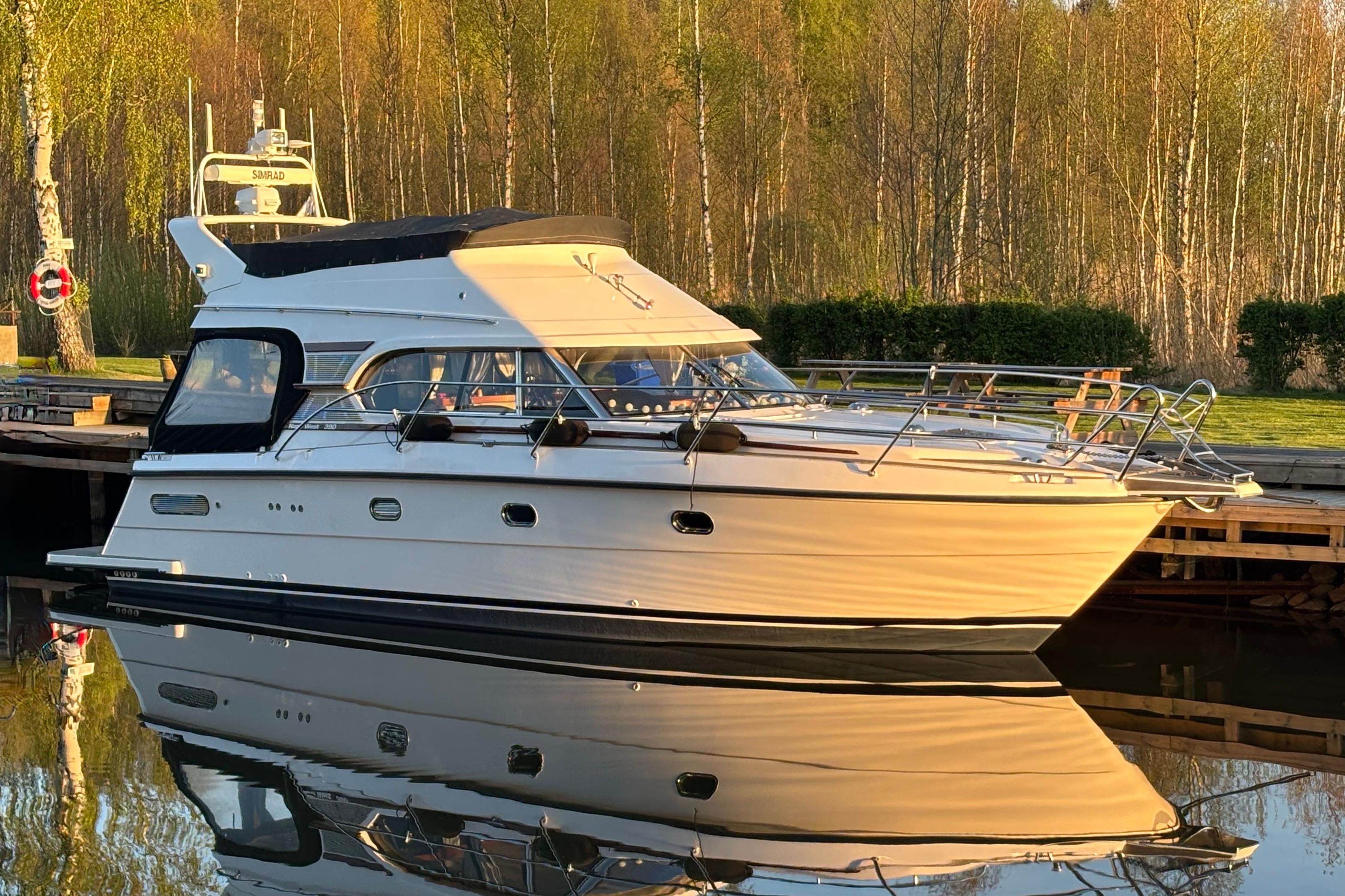 2002 Nord West 390 Flybridge