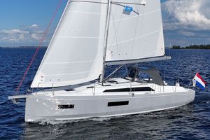 Beneteau Oceanis 37.1