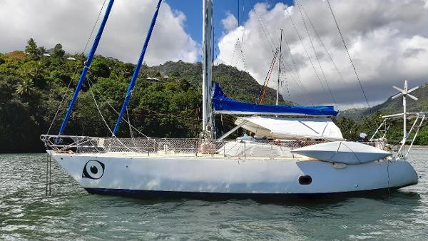 2000 Hallberg-Rassy 42F MkII, Tahiti Polynésie Française - boats.com
