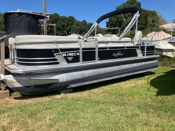 2020 SunChaser Geneva Fish 22 Fish