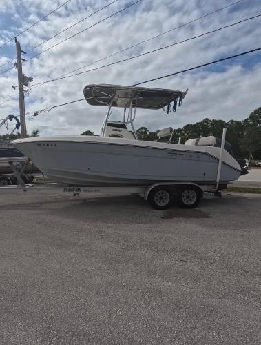 2018 Century 2200 Center Console