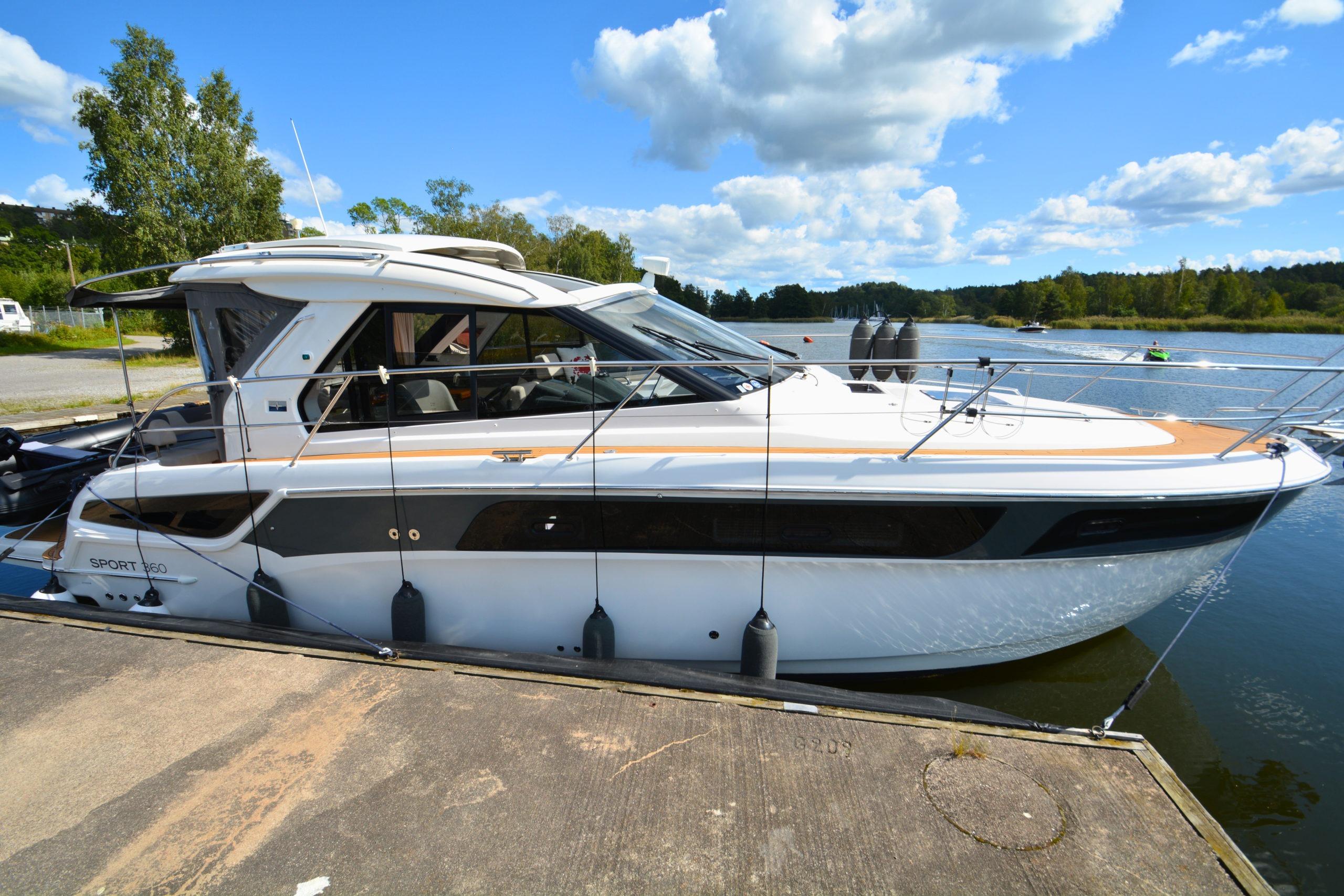 2016 Bavaria 360 Sport Coupe