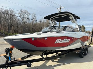 2022 Malibu Wakesetter 25 LSV