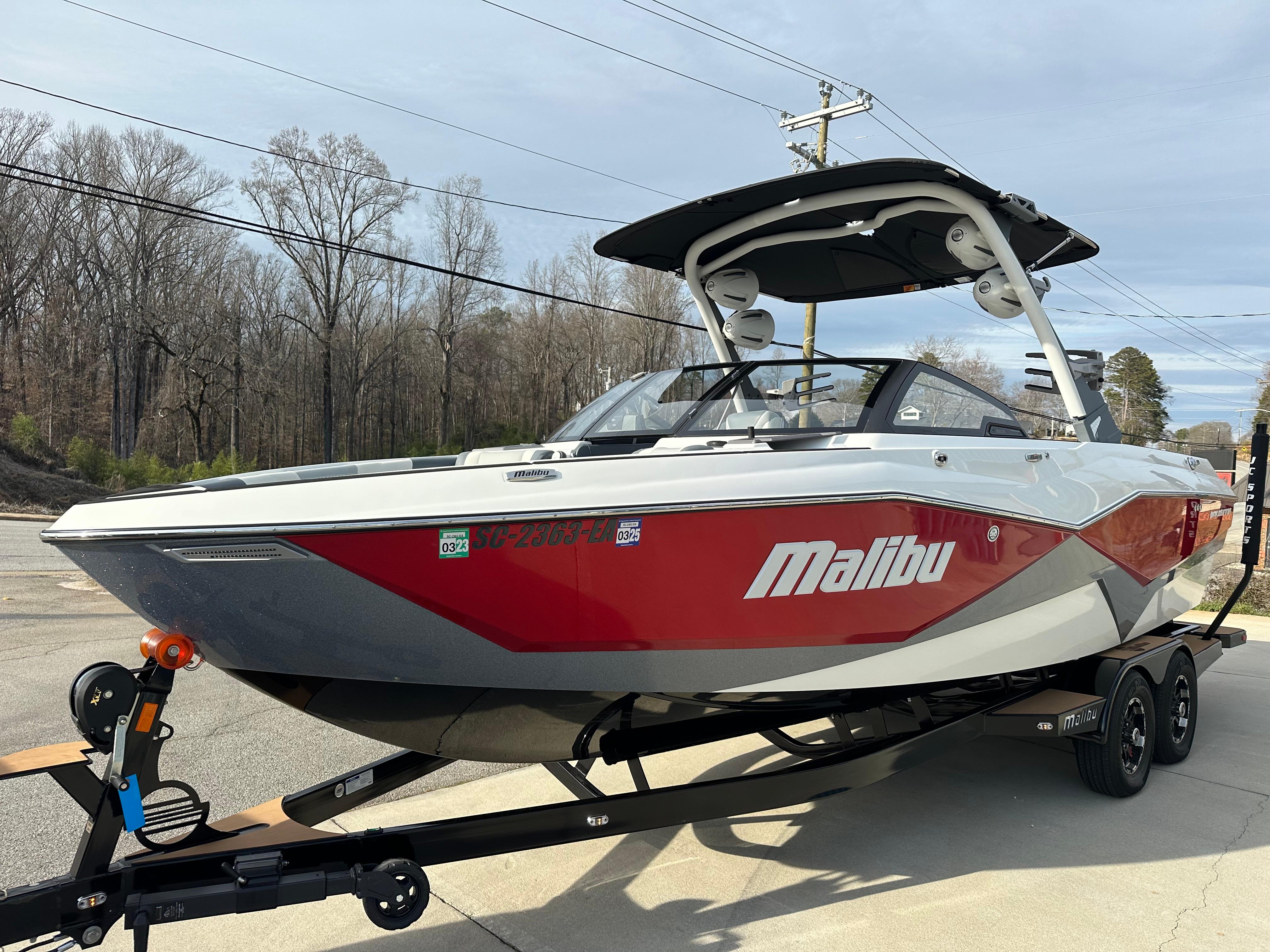 2022 Malibu Wakesetter 25 LSV