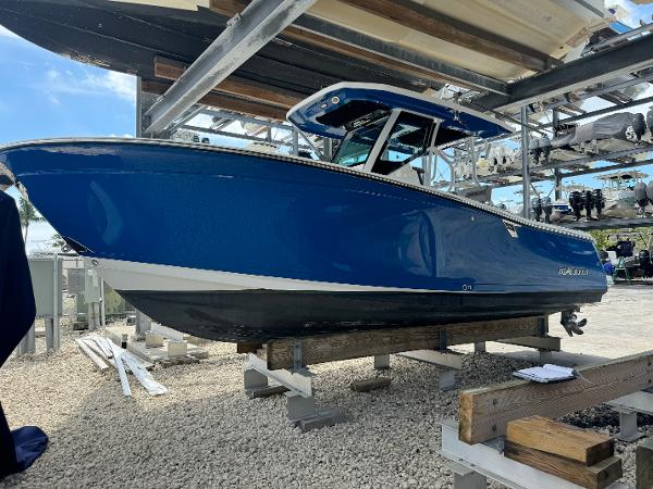 2018 Blackfin 272 CC