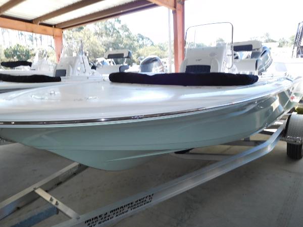2025 Tidewater 1910 Bay Max