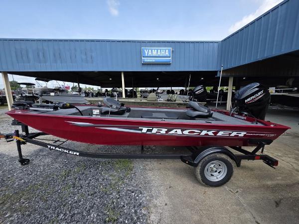 2025 Tracker Panfish 17