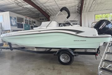 2022 Bayliner DX 2000