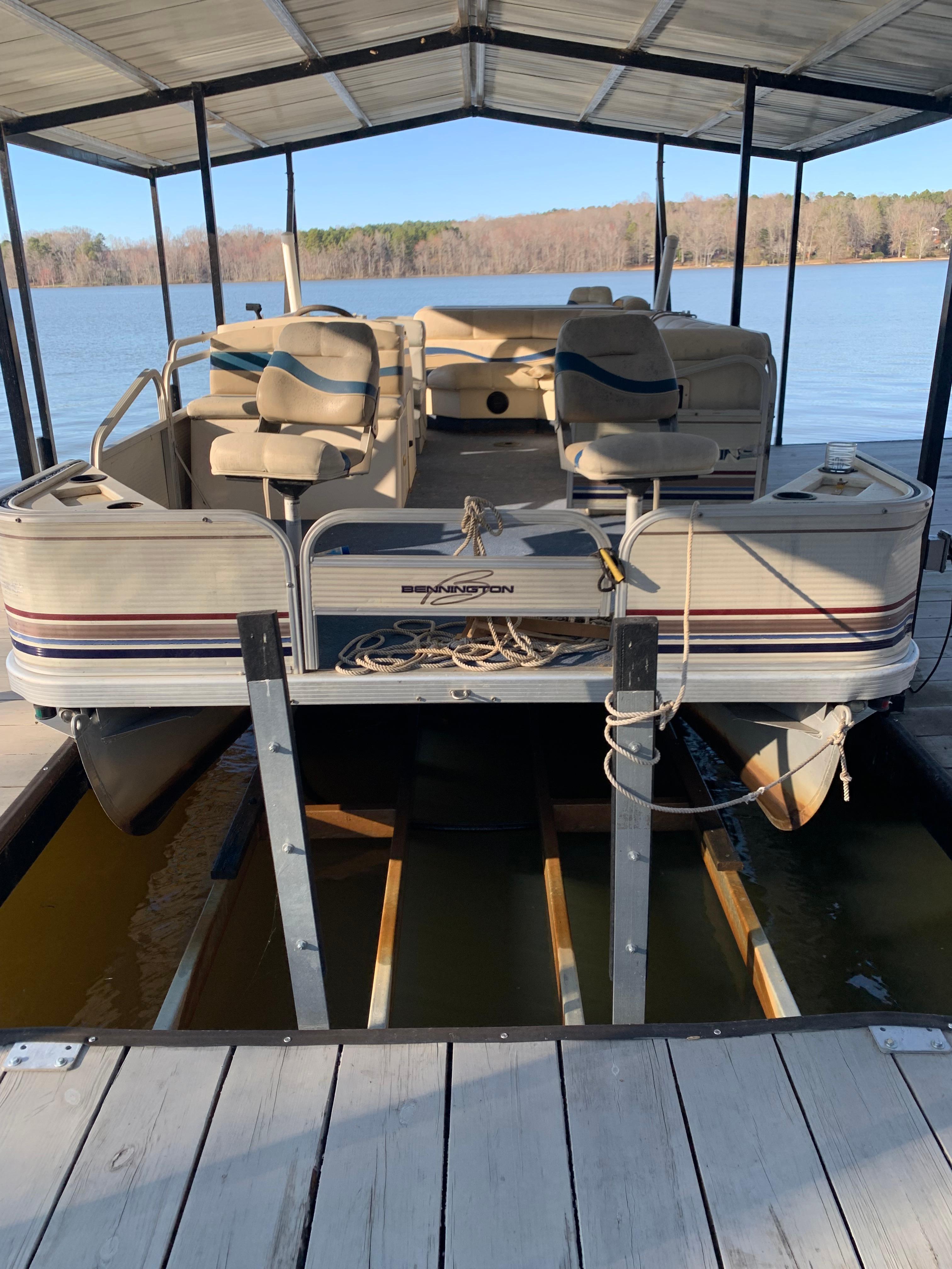 1998 Bennington Pontoon