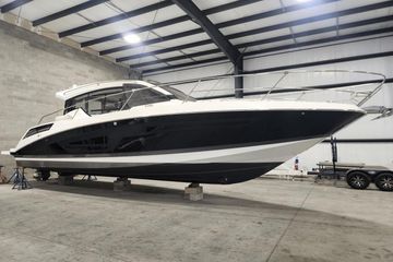 2022 Four Winns 355 Vista Coupe