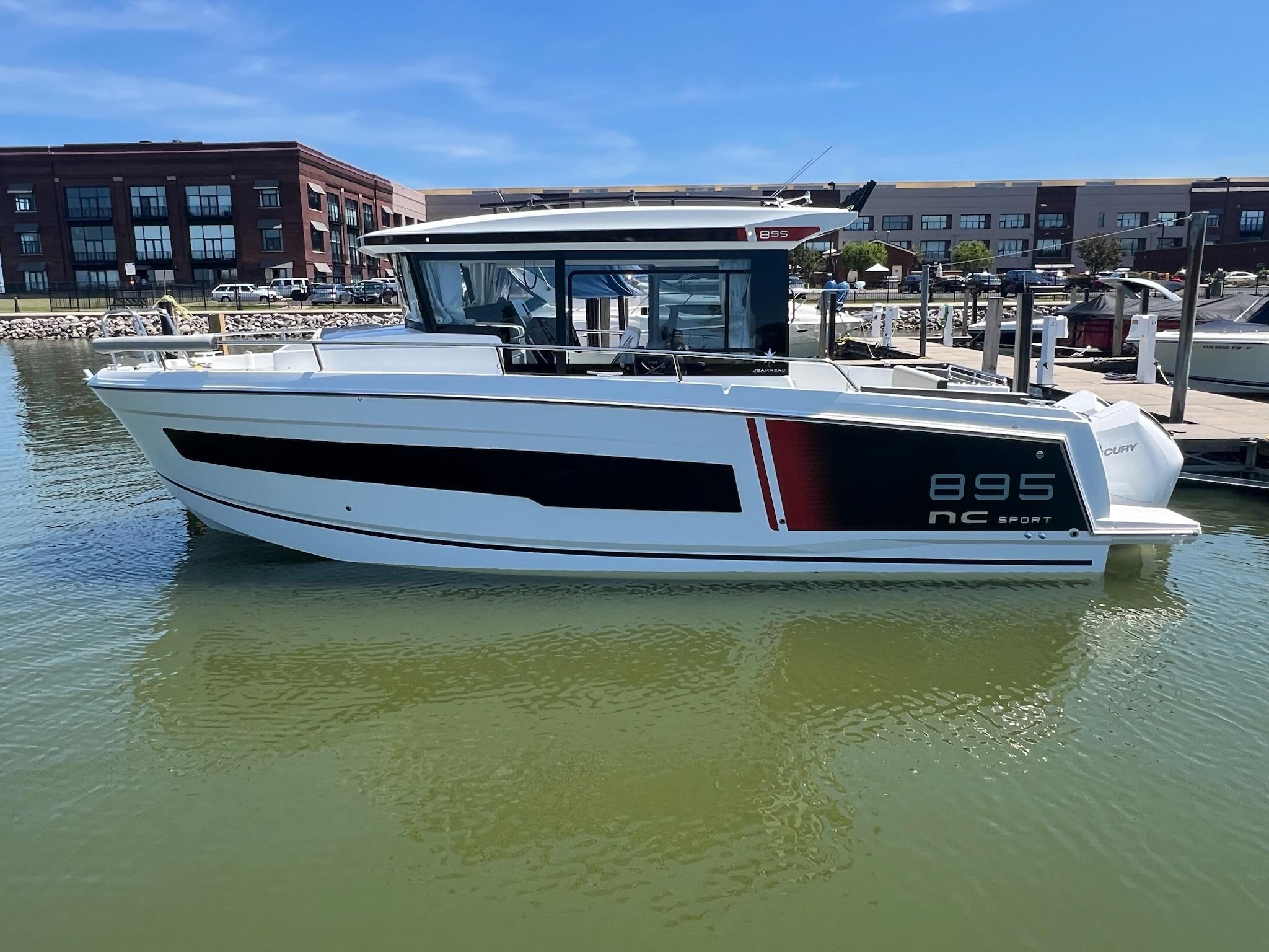 2025 Jeanneau NC 895 Sport S2