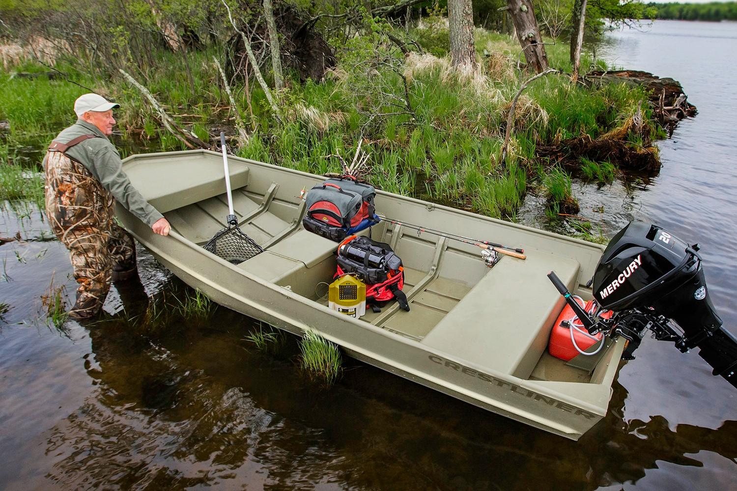 Crestliner Boat image