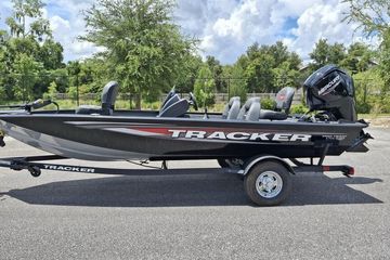 2026 Tracker Pro Team 175
