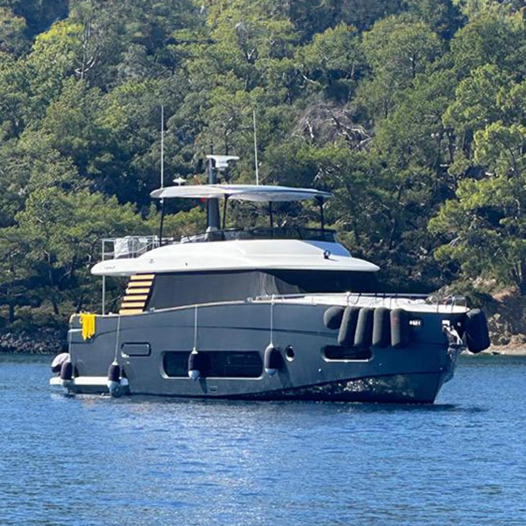 2025 Azimut Magellano 66