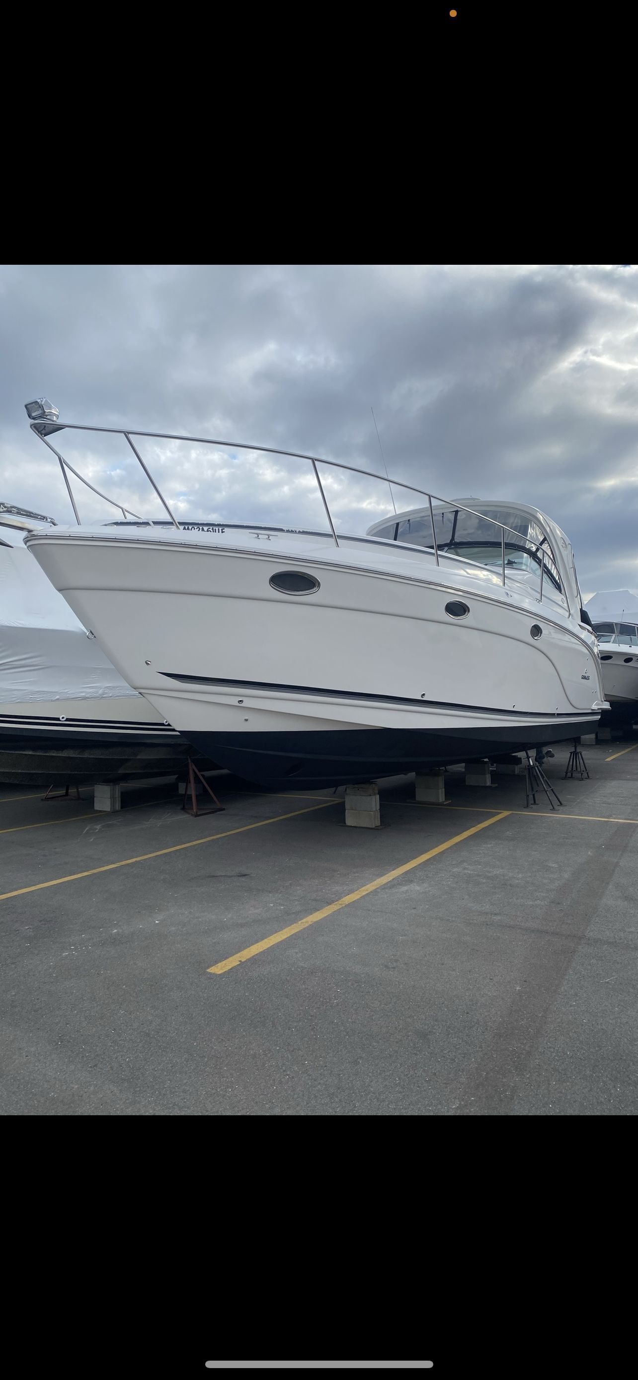 2008 Rinker 400 Express Cruiser