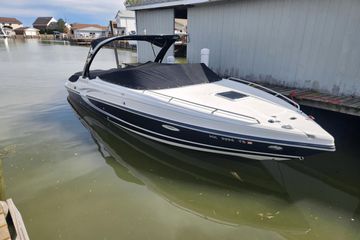 2013 Rinker 276 Captiva Cuddy