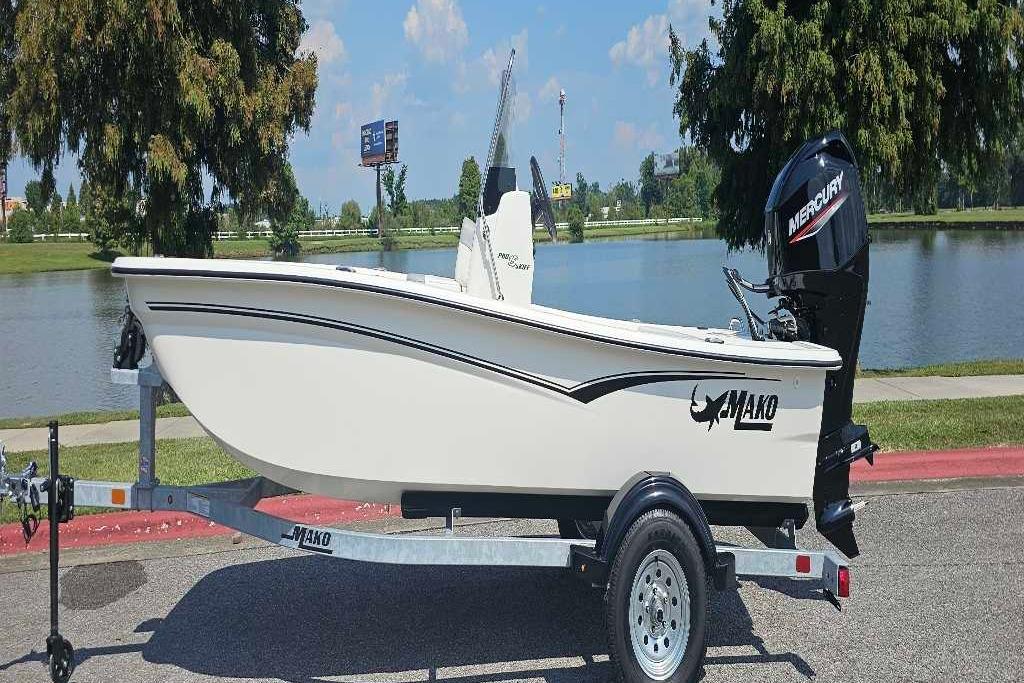 2026 Mako Pro Skiff 15 CC