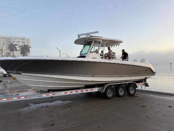 2023 Boston Whaler 330 Outrage