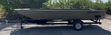 2025 Tracker Grizzly 2072 Utility