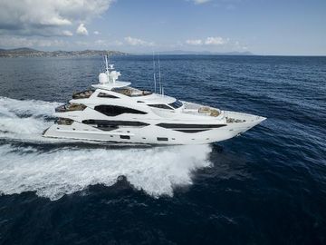 2017 Sunseeker 40 Metre Yacht