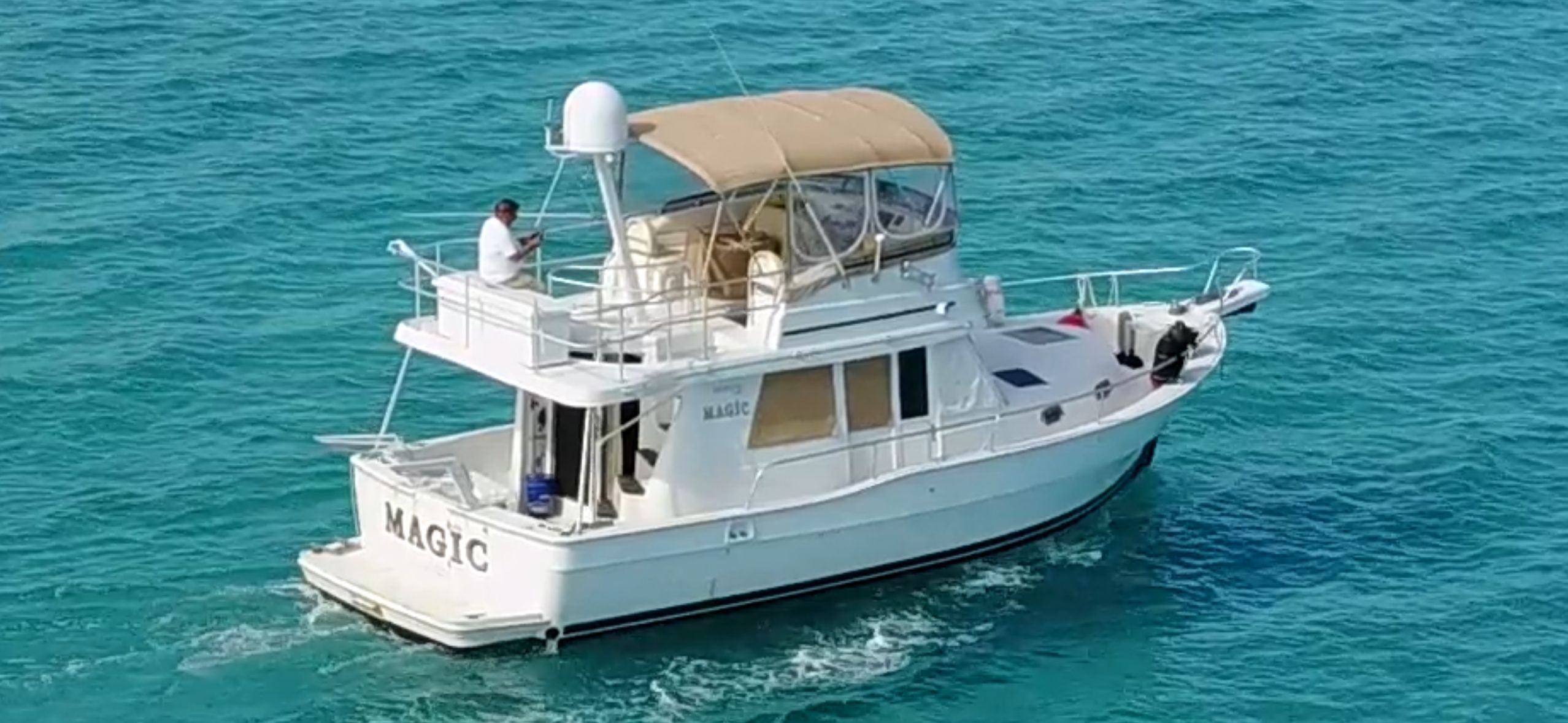 2001 Mainship 390 Trawler