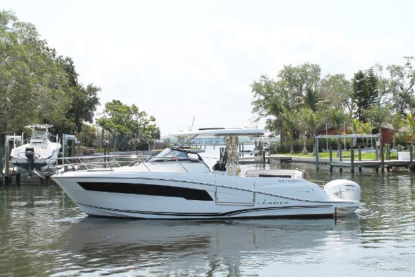 2021 Jeanneau Leader 10.5 WA Series 2