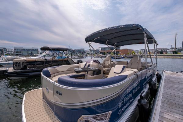 2021 Legend Boats Q-Series Lounge Plus Sport Pro 23