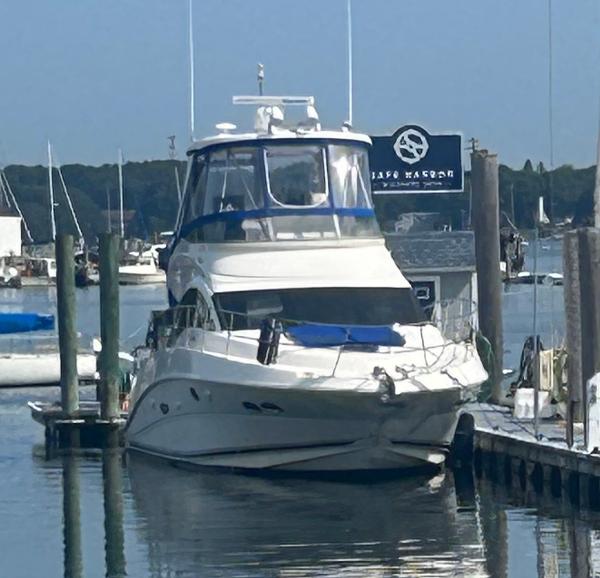 Sea Ray 47 Sedan Bridge 2008 Sea Ray 47 Sedan Bridge yacht docked at a marina.