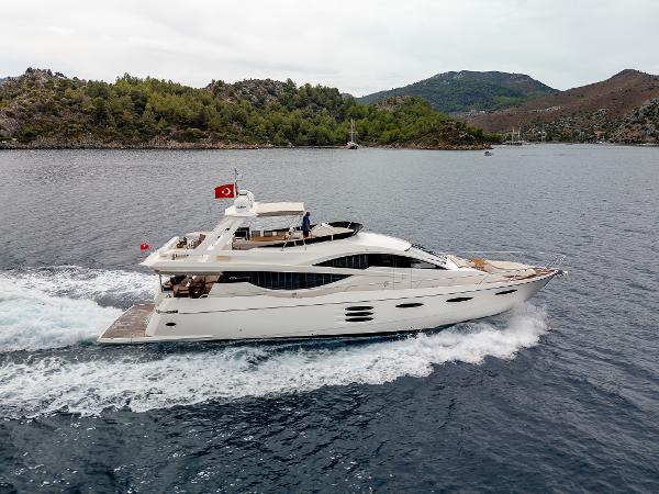 2012 Numarine 78 FLYBRIDGE