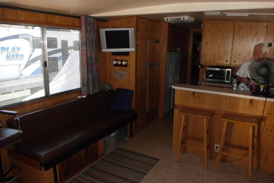 1985 Boatel Hercules Custom