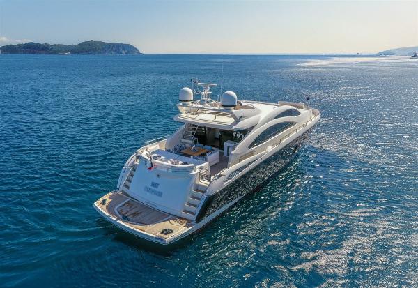 2011 Sunseeker Predator 84