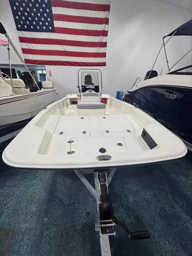 2025 Mako Skiff 15 CC