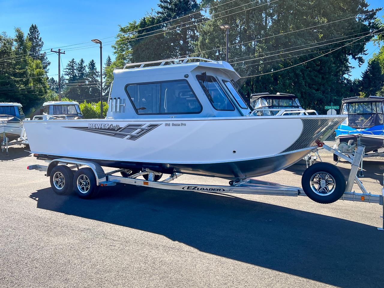 2025 Hewescraft 240 Ocean Pro HT