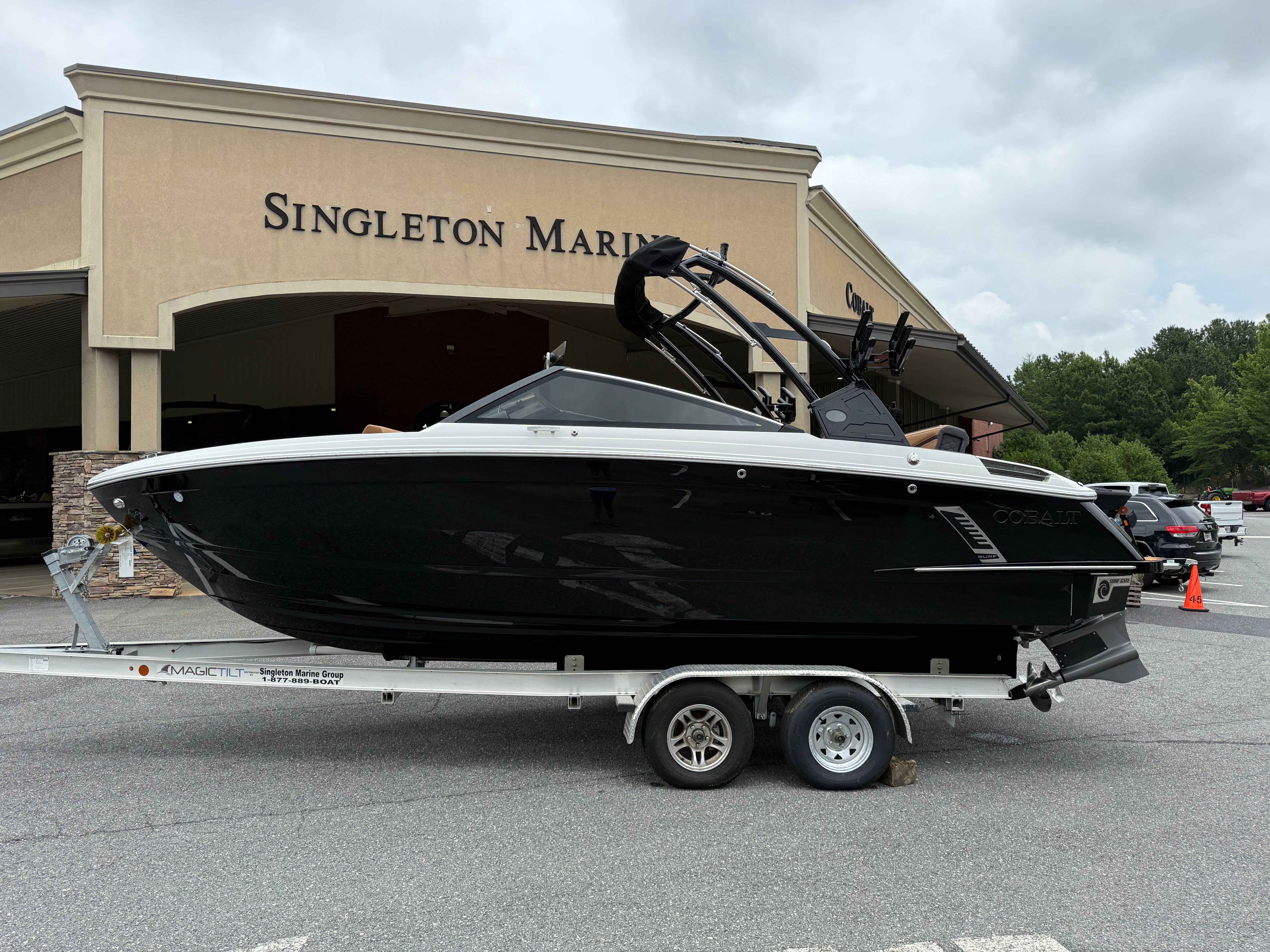 2025 Cobalt R4 Surf