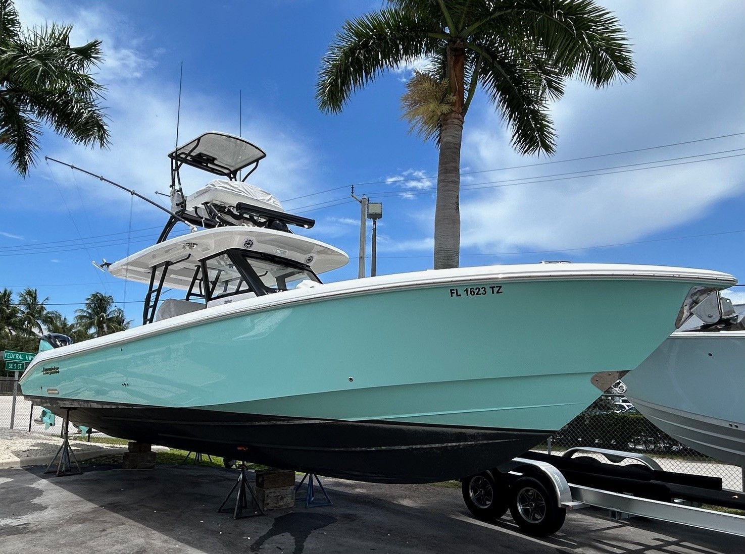 2024 Everglades 395 CC