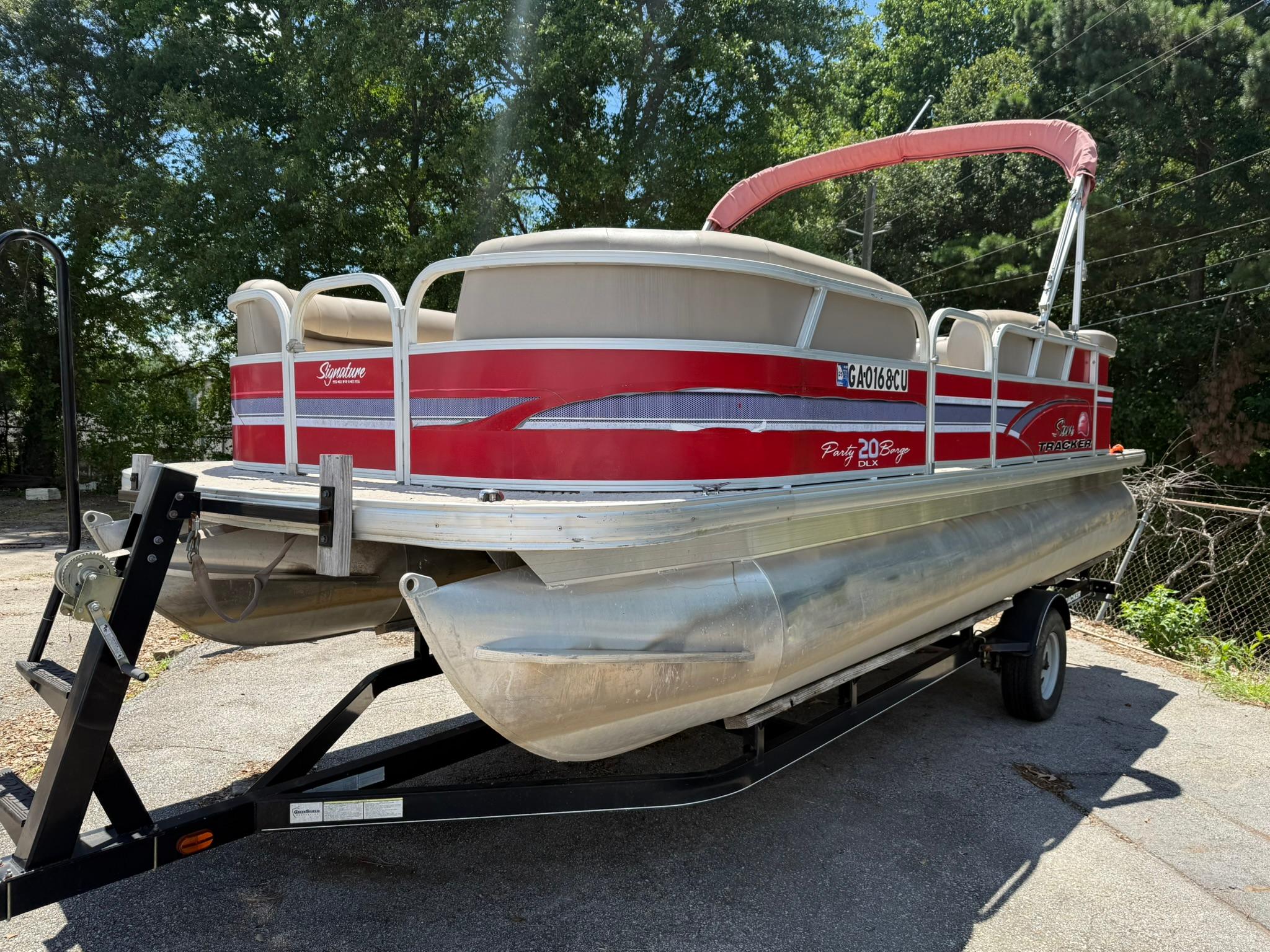 2015 Sun Tracker Party Barge 20 DLX