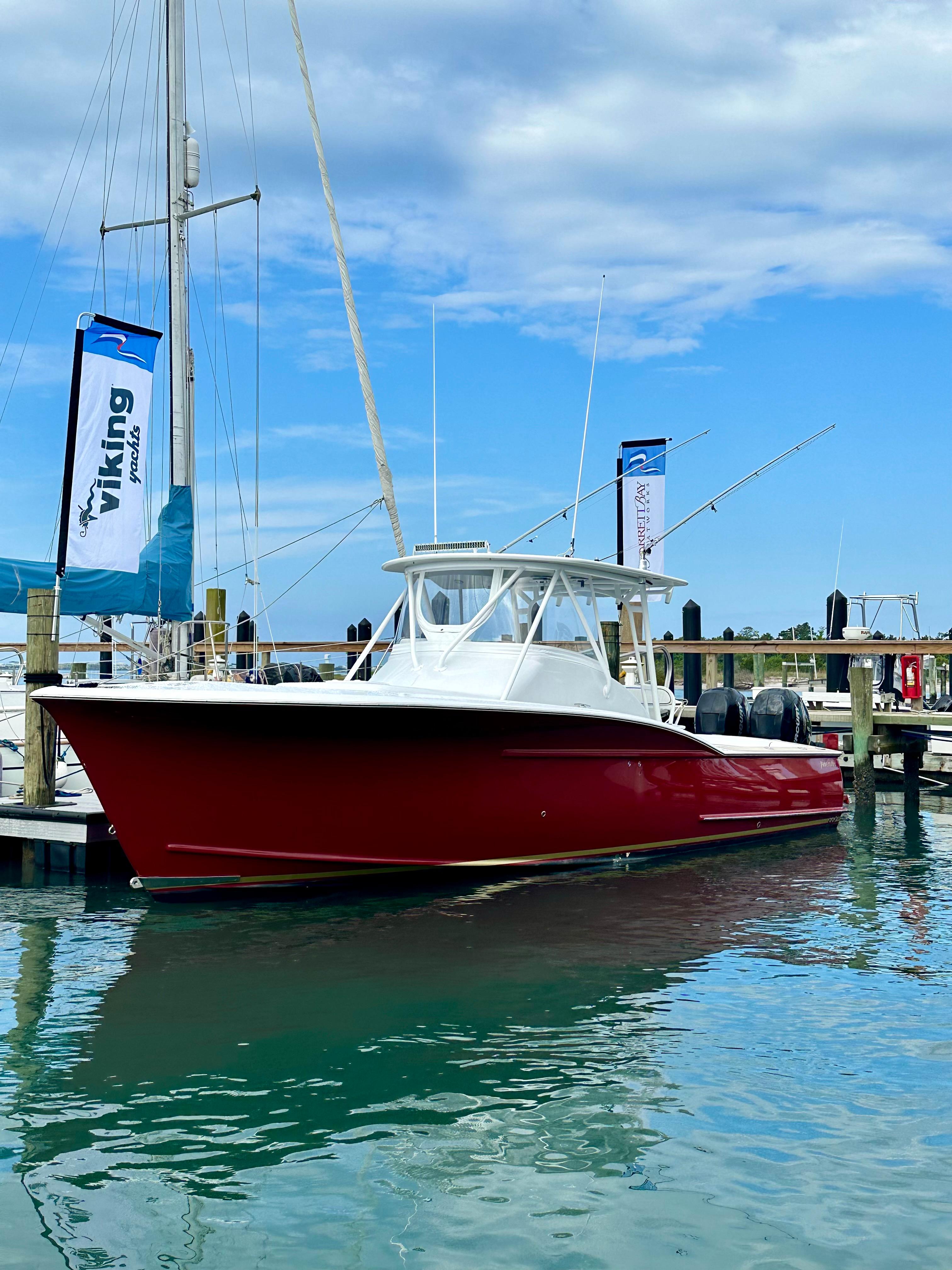 2009 Jarrett Bay 32 express walkaround