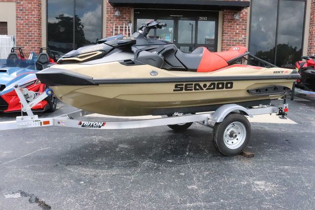 Sea-Doo RXT-X™ 325 Metallic Tan / Lava Red Premium