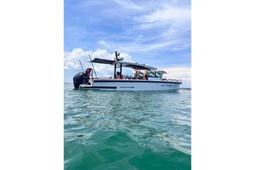 2023 Axopar 37 Sun Top