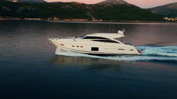 Princess V72