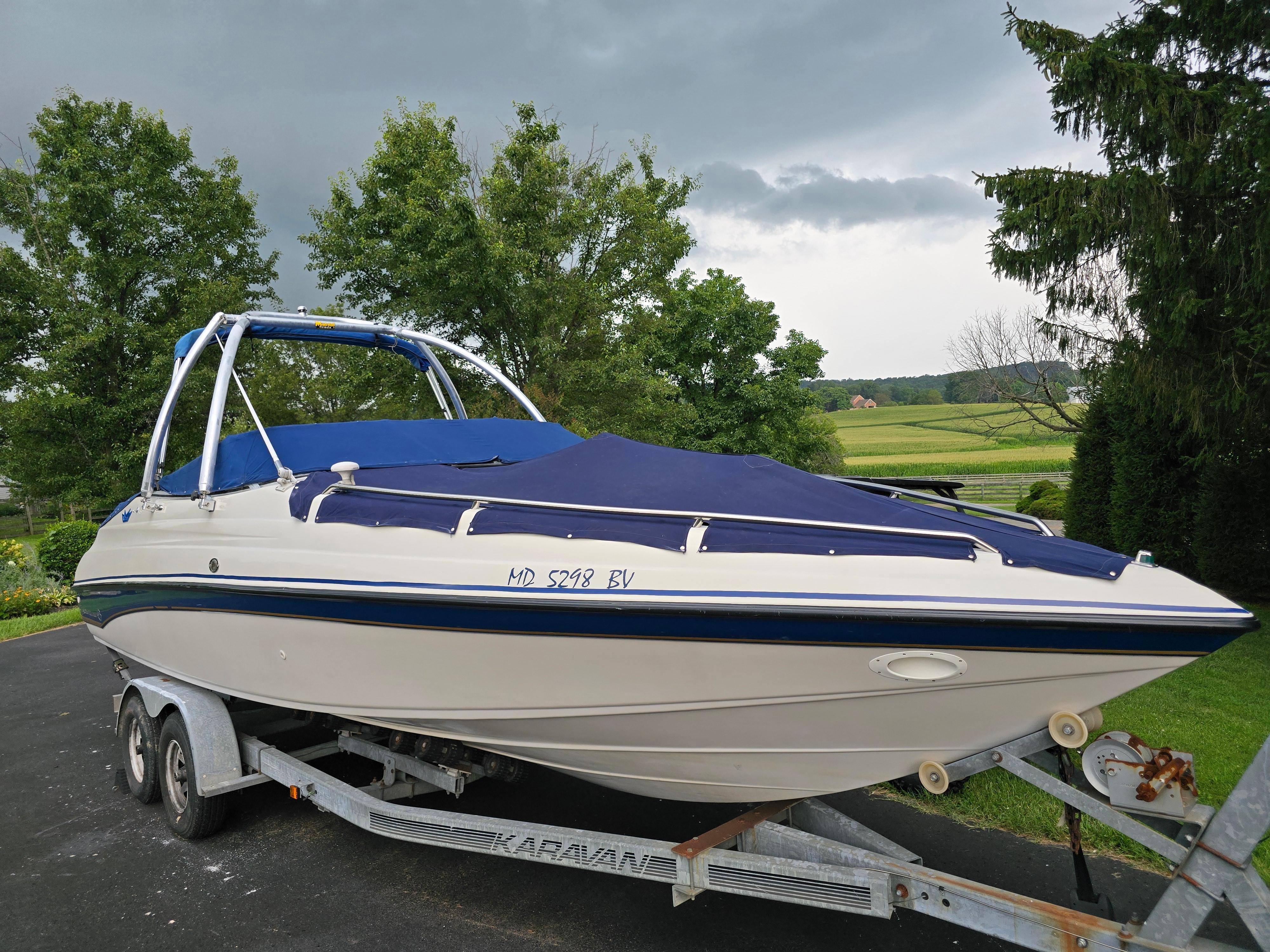 1995 Crownline 266BR