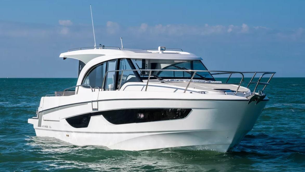 2021 Beneteau Antares 11 OB