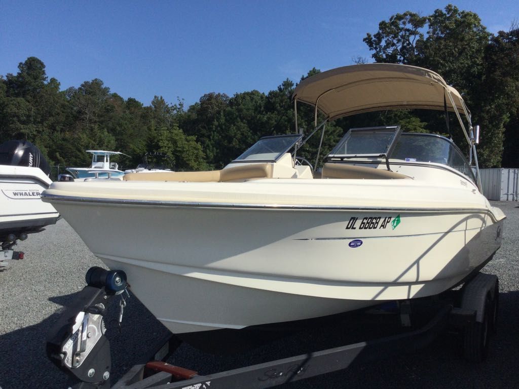 2021 Scout 210 DORADO DL