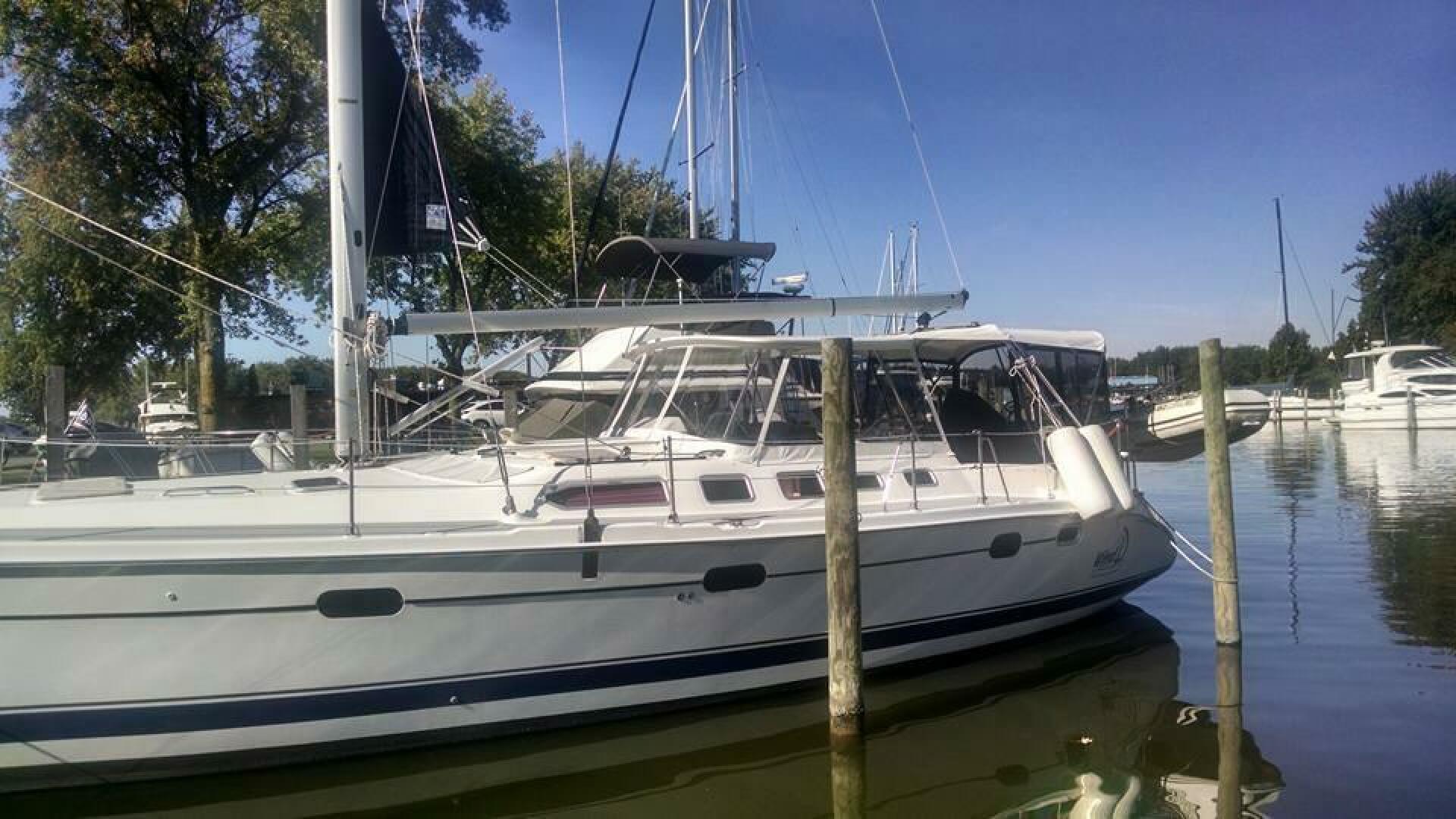 2005 Hunter 46LE