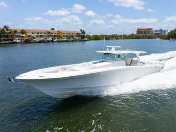 2025 HCB 65 Estrella