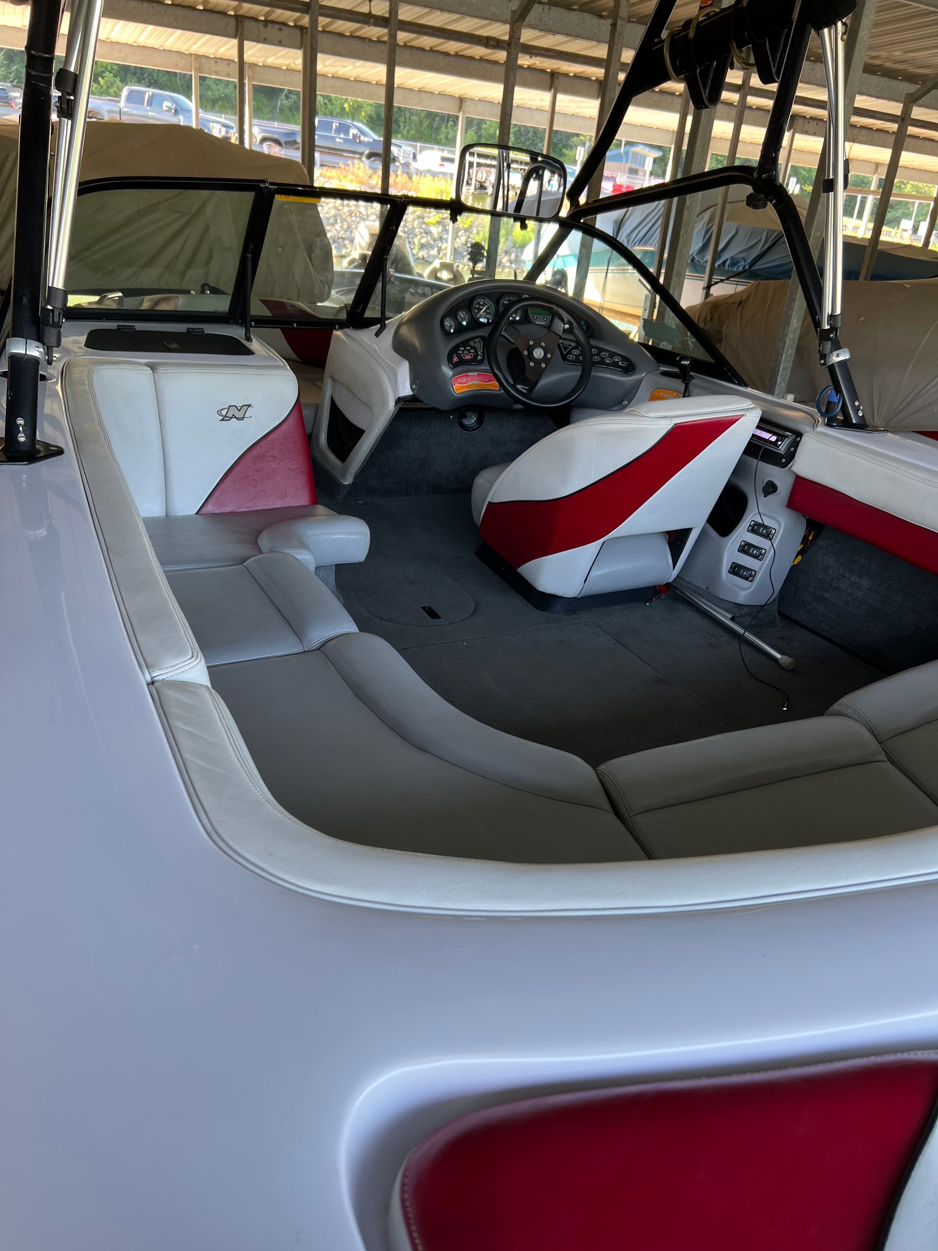 2001 Nautique Super Sport 210