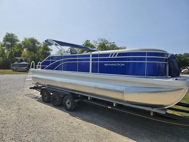 2025 Bennington 22 SXSB