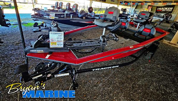 Tracker Pro Team 175 TXW® Tournament Edition 2025 Tracker Pro Team 175 TXW® boat displayed at Bryan's Marine showroom.